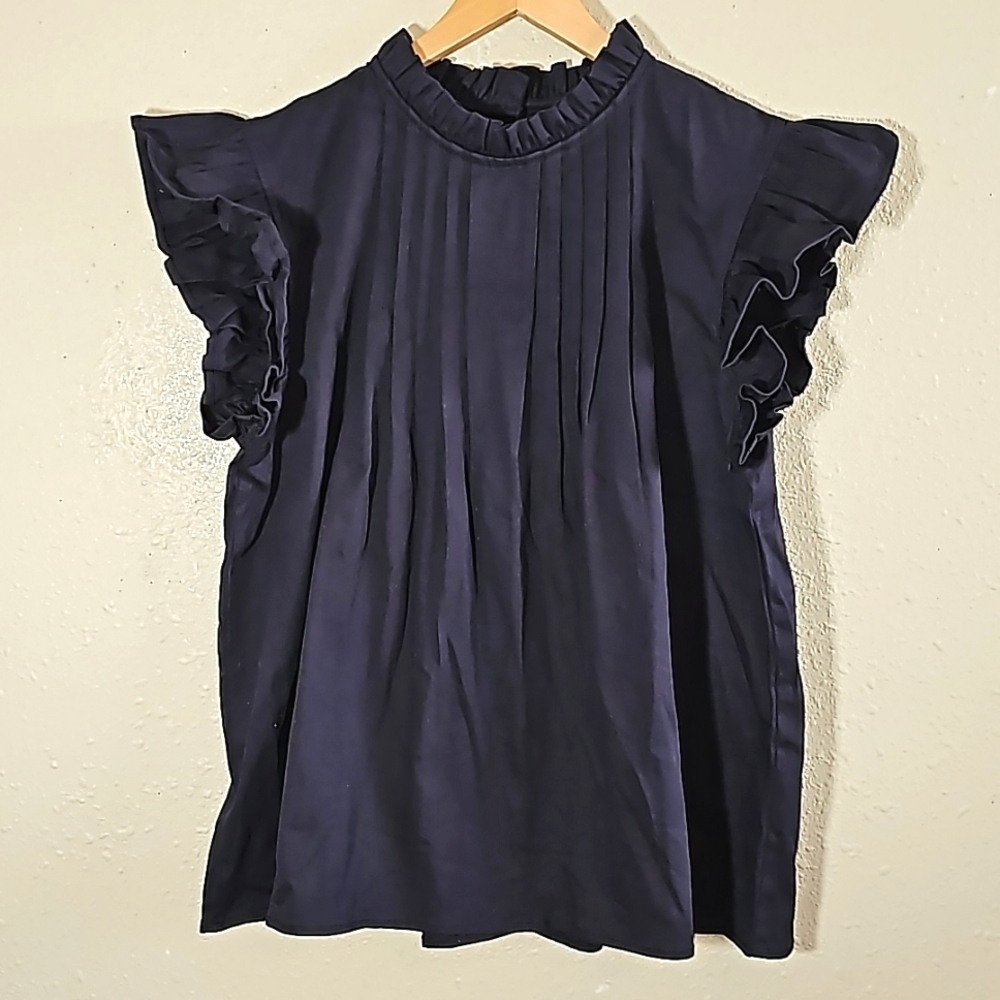 New Victoria Dunn Ruffle Blouse